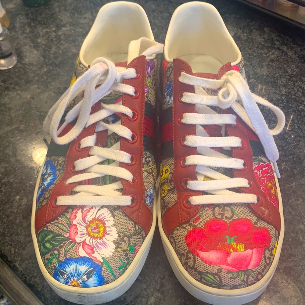 Gucci Floral Sneakers Size 38.5 (8 1/2)